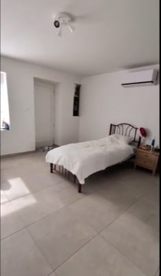 Casa Chambres à louer – rénovée à Montignies-sur-S (3 min. Helha) imagem 5
