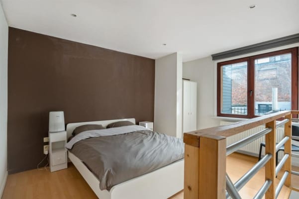 Estúdio Ruime studentenduplex met aparte slaapkamer boven, privé keu imagem 1