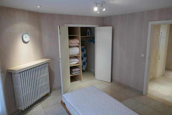 Appartamento Gemeubeld appartement met twee slaapkamers en twee bureauhoeken, woonklaar, centrum centrum Immagine 2