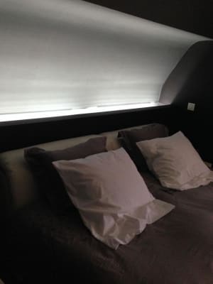 Sala SUPERGROTE studenten kamers (VOLLEDIG verdiep met grote slaapkamer, badkamer, toilet, bureau) - DESIGN MEUBILAIR! imagem 1