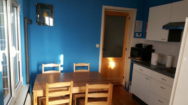 Sala Ruime kamer met fantastische lichtinval tegenover St Lucas en vlakbij Conservatorium. imagem 2