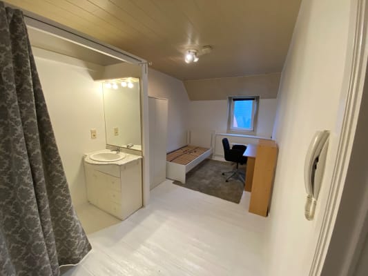 Huis Jolies chambres avec douche privée dans maison avec jardin foto 1