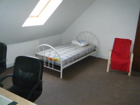 Kamer Gezellige, ruime studio in authentiek en rustig gebouw op de derde verdieping foto 4