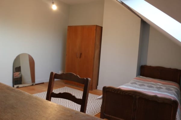 Zimmer Kot chez l'habitant Bild 1