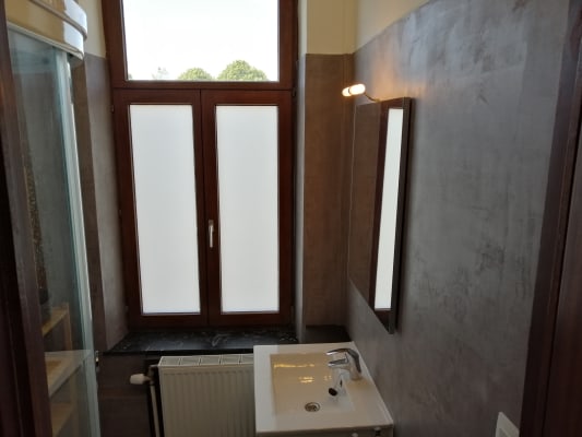 Loger Chambres meublées en colocation 3 personnes – Disponibles im image 5