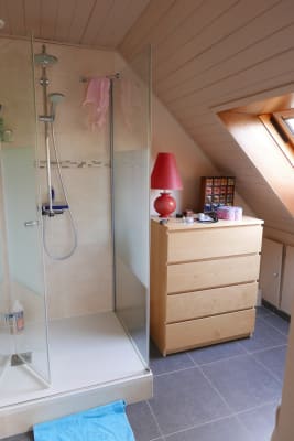 Oda Chambre à Ottignies (300m de la gare) resim 5