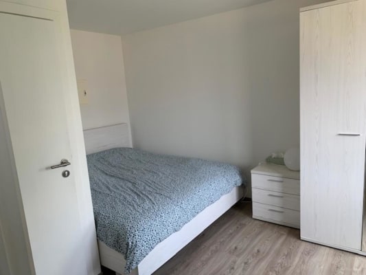 Studio Moderne, ruime, lichtrijke studio in Weldadigheidsstraat met aparte slaapkamer en badkamer foto 3