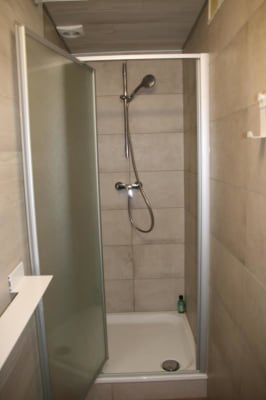 Zimmer Nothombstraat 4, Kot 04 Bild 4