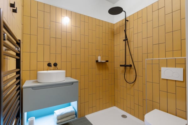 Cuarto K0.06 - LARGE FURNISHED ROOM W/ TERRACE imagen 5