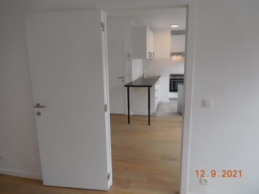 Haus Gerenoveerd huisje met 2 garages Bild 1