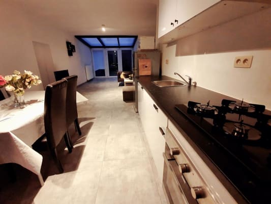 Sala COLOCATION FULL EQUIPEE ( GYM, JARDIN,PARKING, BUANDERIE...) imagem 1