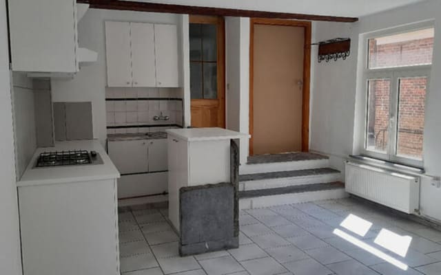 Stüdyo Studio with private shower/bath, private toilet and private kitchen resim 1