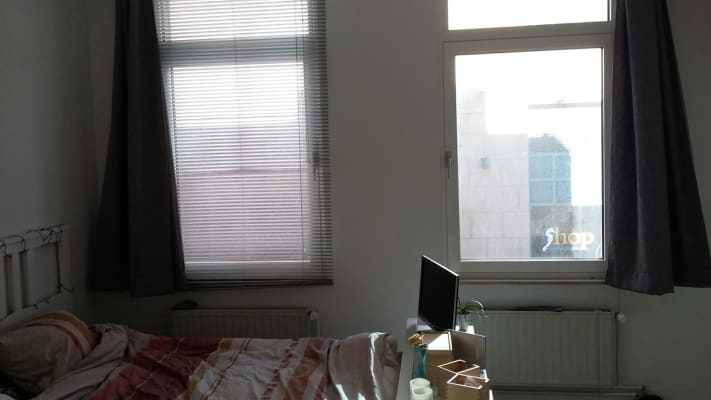 Sala Topkot imagem 1