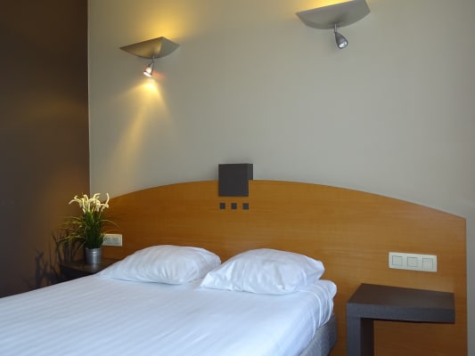 Kamer Ruime kamer met badkamer te huur foto 2