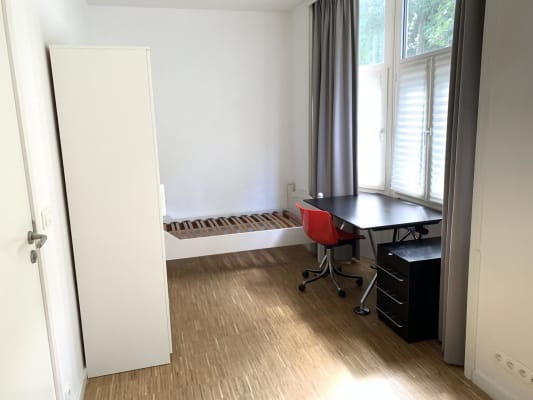 Sala Rustige kamer met zicht op PARK beschikbaar imagem 3