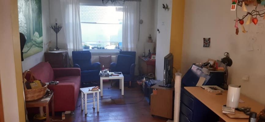 Sala Mooie studentenkamer met grote gedeelde woonkamer en dakterras. imagem 5