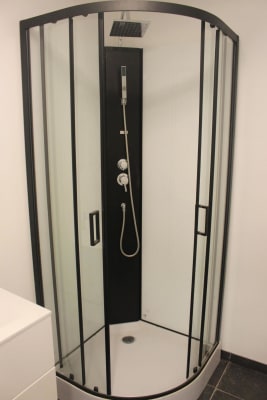 Zimmer Recent vernieuwde studio Bild 5