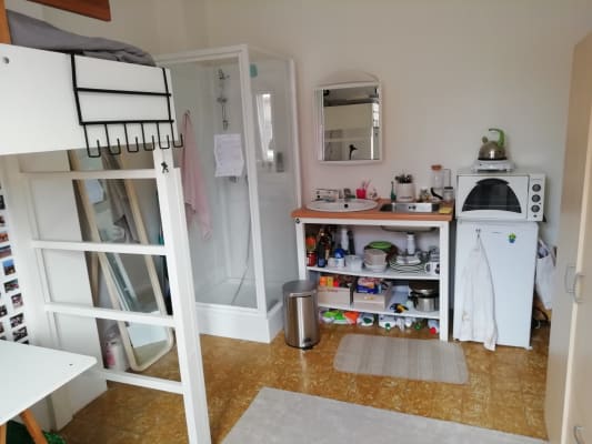 Stüdyo Petit studio sympa: 365€/mois Tournai centre LIBRE DE SUITE! resim 3