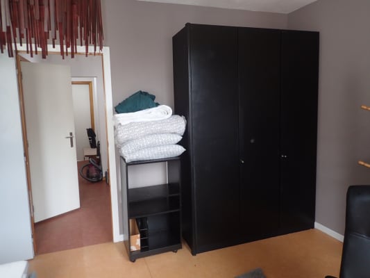 Kamer Chambre 18 m² dans appartement familial Bruxelles-centre foto 2