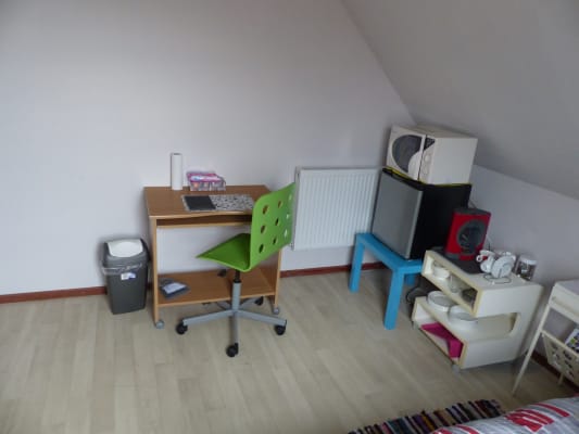 Oda ATH chambre meublée student room/stagiaire 10'Pairi Daiza resim 2