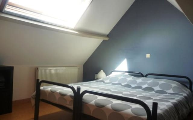 Estúdio Studio with private shower/bath, private toilet and private kitchen imagem 4