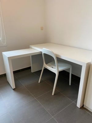 Kamer Gezellig studentenhuis met gemeubelde kamers met eigen sanitair foto 1