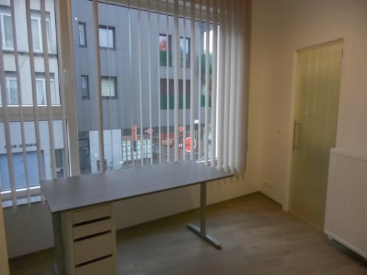 Chambre Een aangenaam kot in Antwerpen van 22m² aan € 495 per maand image 2