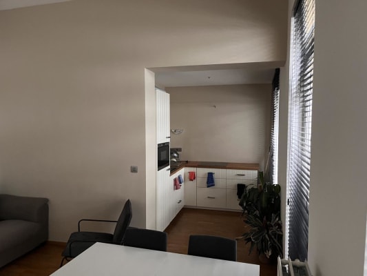 Wohnung Kamer te huur in een drie persoons appartement Bild 3