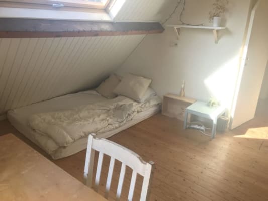 Sala Chambre à louer à Waterloo dans un beau quartier calme proche des transports/du Ring  imagem 5
