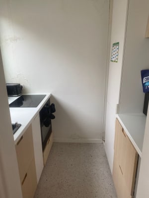 Zimmer studentenkamer (gedeelde living, keuken en badkamer) Bild 6