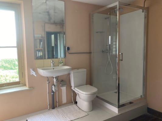 Oda kamer met zicht op tuin in gents herenhuis resim 3