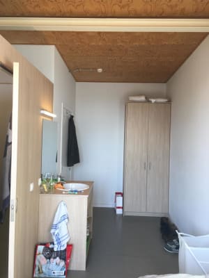 Sala Bemeubelde studentenkamer op toplocatie in Antwerpen imagem 2