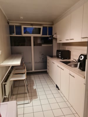 Oda kamer met gemeenschappelijke douche, toilet en keuken resim 6