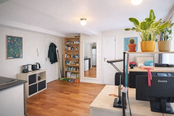 Sala Grote kamer (21m2) met eigen sanitair ME 0201 imagem 1