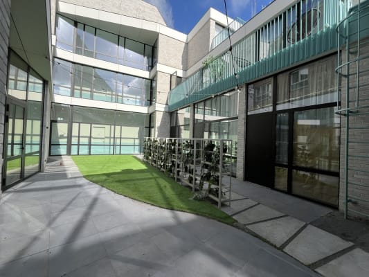 Sala Ruime studentenkamer in nieuwbouwpand met 26 kamers imagem 14