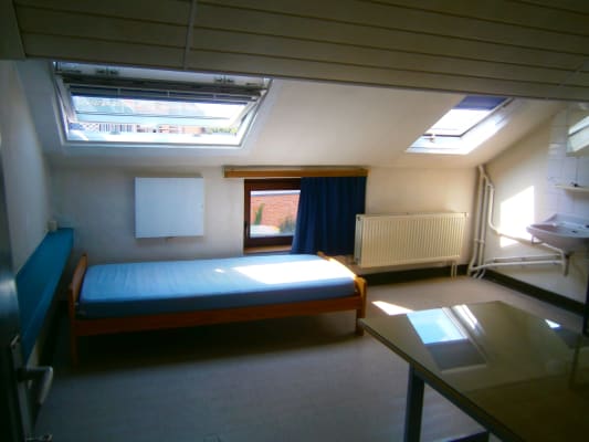 Casa 1 kamer van 16m2 vrij in studentenwoning met 7 kamers.    imagem 3