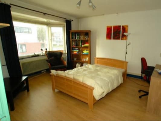 Kamer Mooie,nette kamer te huur foto 1
