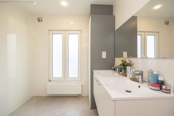 Sala ROOM 1A FREE from 1/7/2025 Antwerpen - 3 studentrooms imagem 1