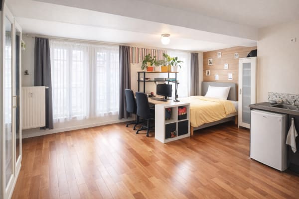 Sala Grote kamer (21m2) met eigen sanitair ME 0201 imagem 3