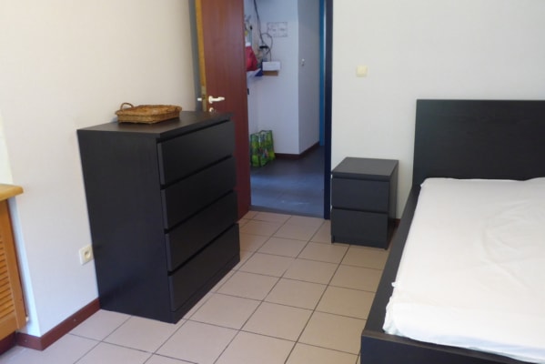 Kamer Super coloc meublée tout confort pour 3 étudiants près des écoles et des transports en commun parking privé et gratuit foto 2