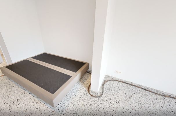 Estúdio Moderne studio met eigen badkamer en keuken beschikbaar voor AJ 2026-2027 imagem 1