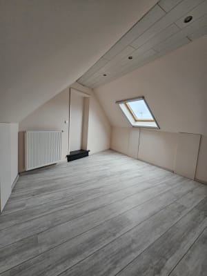 Oda Ideaal gelegen en volledig bemeubeld! resim 3