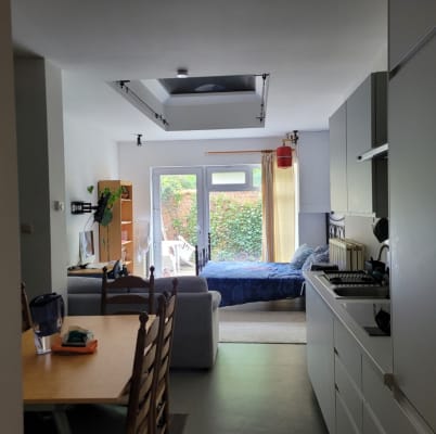 Apartamento Fully Furnished Studio with Garden  imagem 3