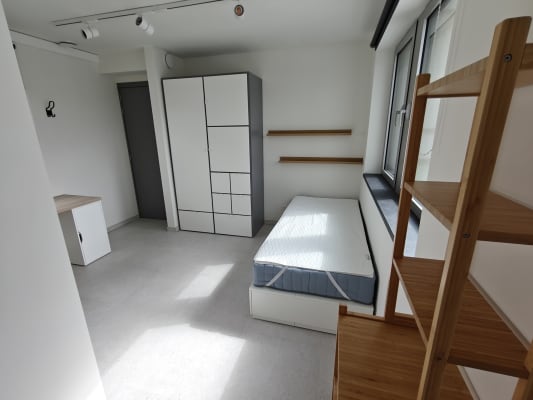 Zimmer Nog slecht 1 van de 3 Prachtige gloednieuwe koten met eigen douche Bild 2