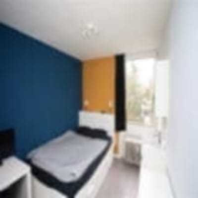 Kamer 40m2 - unieke kans - living - keuken - douche-wc en 1 slpkmr te huur in het Sportkot van Leuven. Gemeubeld. Toplocatie! foto 7