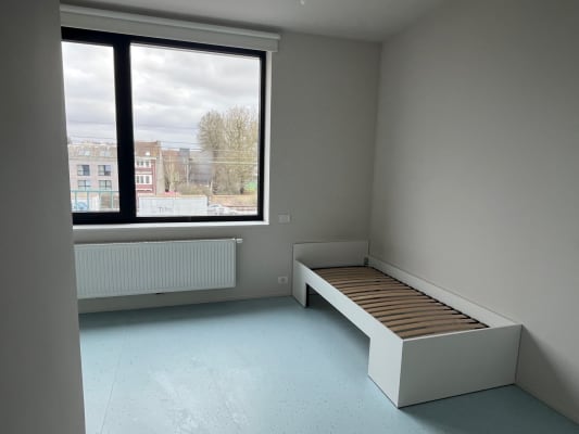 Sala Splinternieuwe studentenkamer centrum Kortrijk!  imagem 5