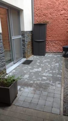 Apartamento NIEUW EN RUSTIG APPARTEMENT VOOR 2 PERSONEN AAN GROENE BINNENTUIN imagem 1