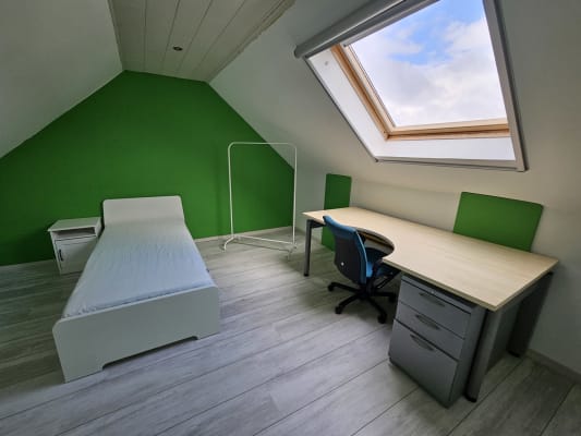 Oda Ideaal gelegen en volledig bemeubeld! resim 12