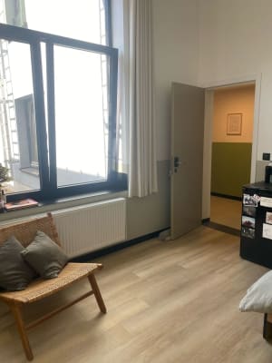 Sala Mooi lichtvolle bemeubelde kamer imagem 6
