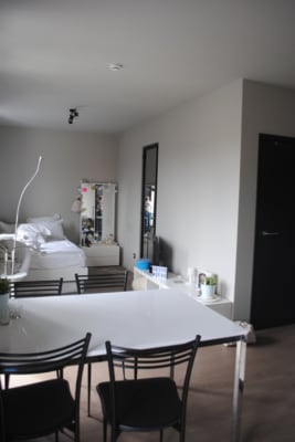 Estúdio lichtrijke studio met dakterras imagem 1